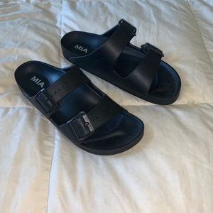Mia Sandals